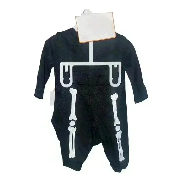 Tahari Baby Skeleton Outfit - 0/3 Months - Picture 2 of 4